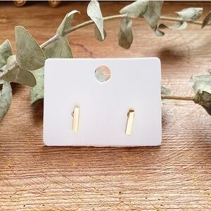 NEW Dainty Bar stud Earrings in Gold color - Minimalist - Boutique
